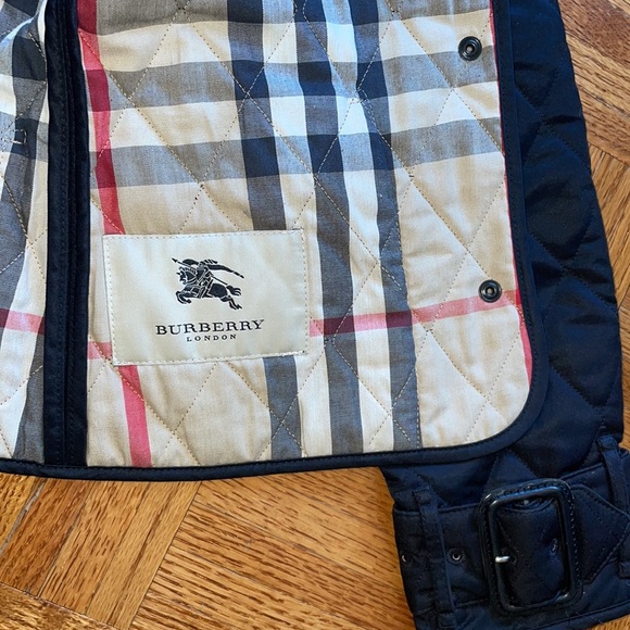 Burberry Quilted Jacket - Picture 4 of 11